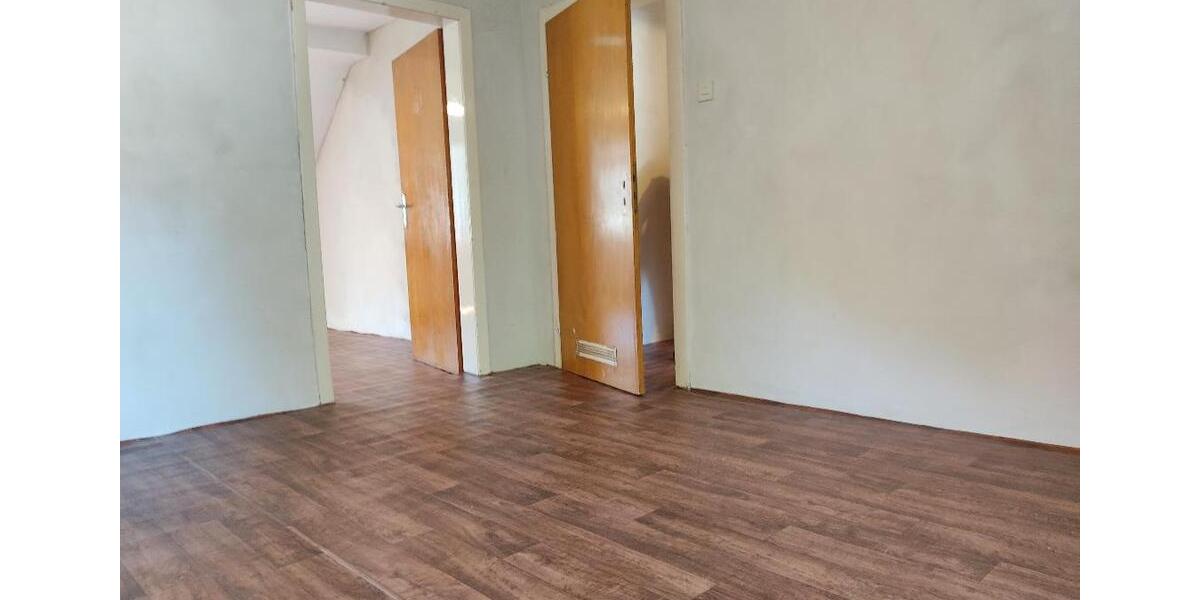 Dachgeschoßwohnung Gelsenkirchen Rotthausen - 2.5 Zimmer, 57 m&sup2;, 389&euro; | Angebot:25995515