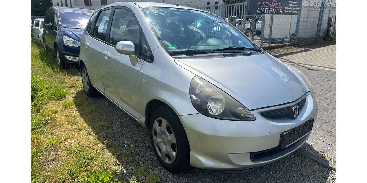 Honda Jazz 175.000 km 1.450 &euro; Dorsten 46282