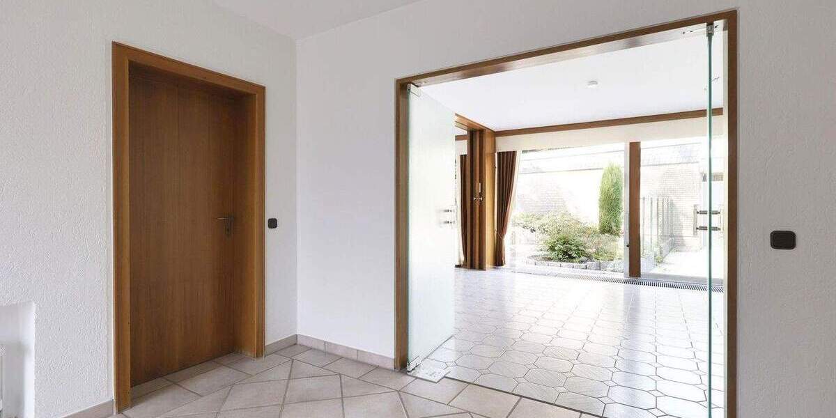 Bungalow Duisburg Alt-Homberg - 7 Zimmer, 190 m&sup2;, 599.000&euro; | Angebot:25716922