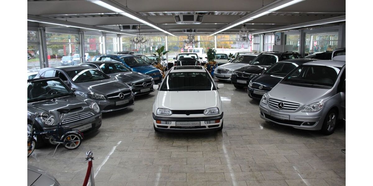 VW Golf 125.000 km 2.850 &euro; Essen 45356