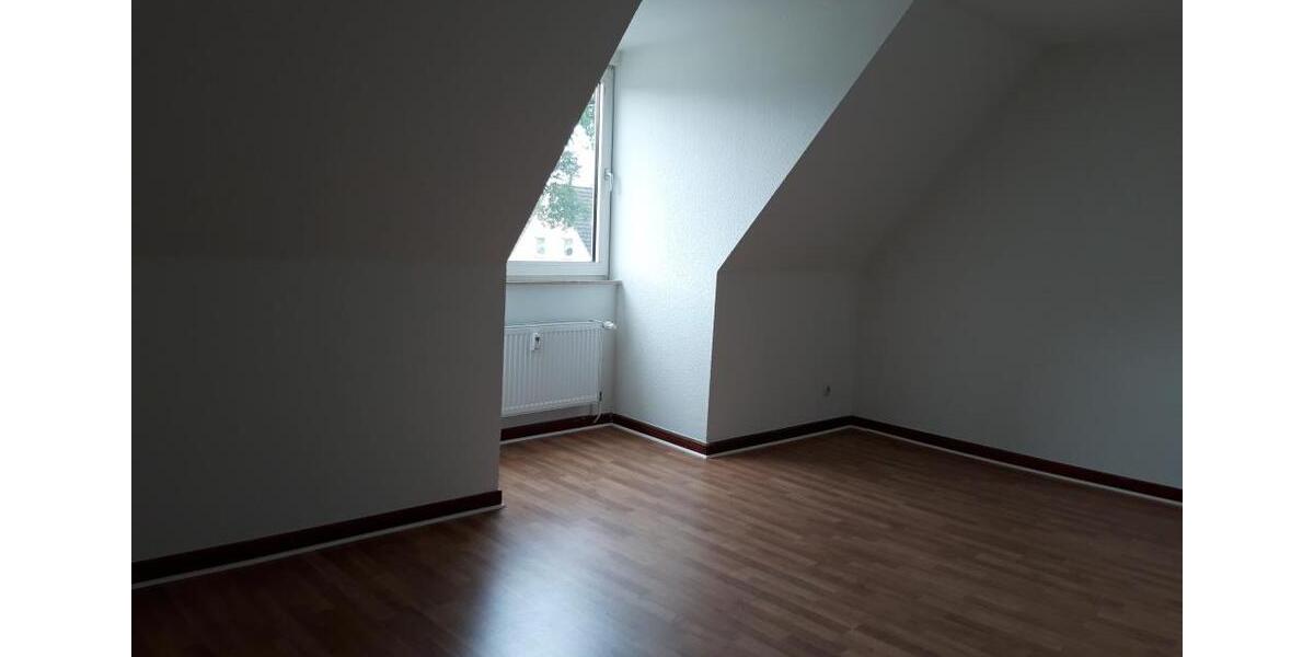 Dachgeschoßwohnung Marl - 3.5 Zimmer, 71 m&sup2;, 360&euro; | Angebot:24594438