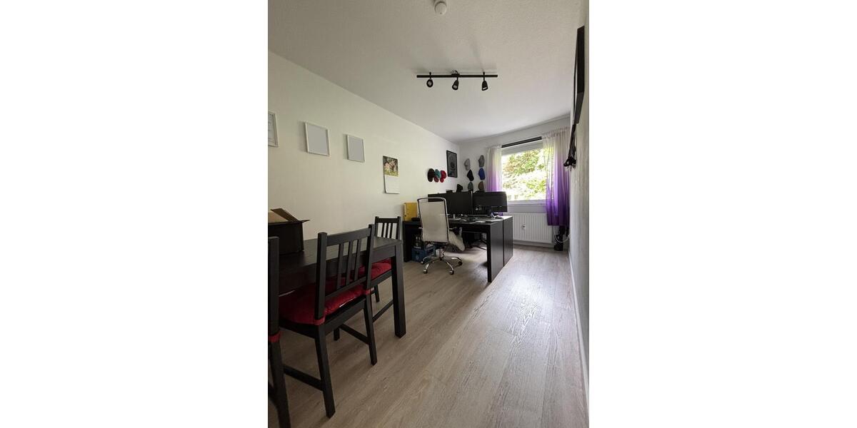 Etagenwohnung Moers Rheinkamp - 3.5 Zimmer, 65 m&sup2;, 566&euro; | Angebot:26702984