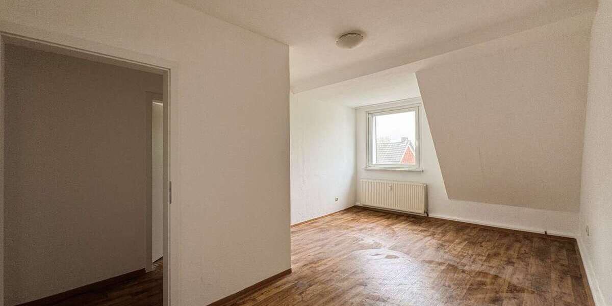 Großzügige, renovierte 5-Zimmer-Dachgeschosswohnung in Bochum-Wattenscheid – perfekt für Familien - Etagenwohnung Bochum Günnigfeld | Angebot:26193832