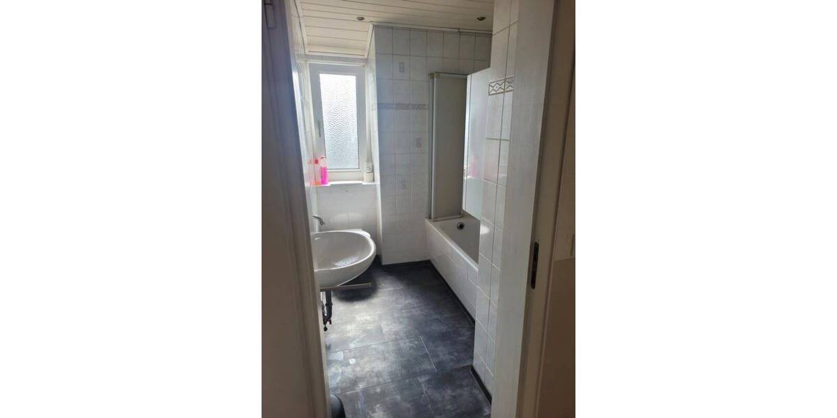 Etagenwohnung Duisburg Neumühl - 3 Zimmer, 78 m&sup2;, 460&euro; | Angebot:26684592