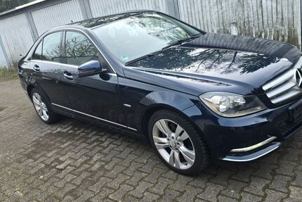 Mercedes-Benz C 350 197.000 km 7.900 &euro; Mülheim an der Ruhr 45481