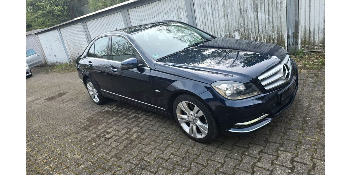 Mercedes-Benz C 350 197.000 km 7.900 &euro; Mülheim an der Ruhr 45481