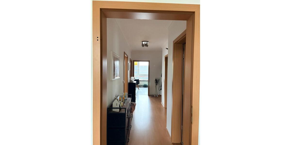 Dachgeschoßwohnung Dinslaken Hiesfeld - 3.5 Zimmer, 89 m&sup2;, 1.135&euro; | Angebot:26664027