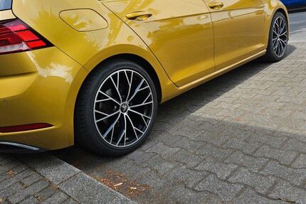 VW Golf 127.500 km 12.500 &euro; Gelsenkirchen 45888