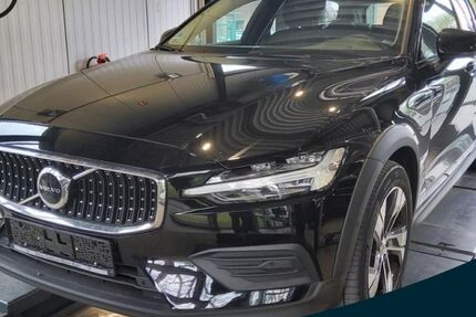 Volvo V60 Cross Country 29.261 km 33.490 &euro; Essen-Kray 45309