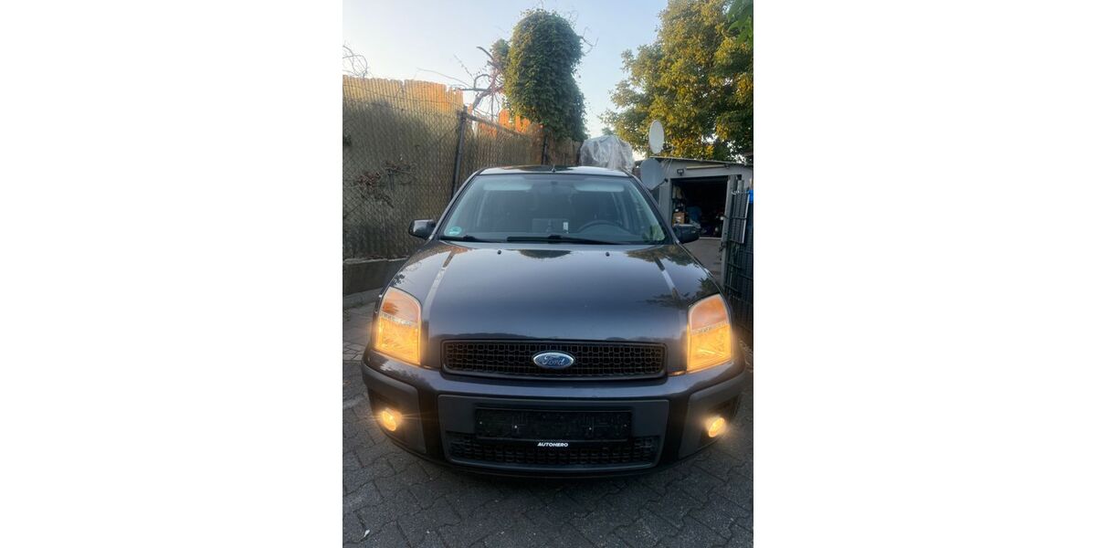 Ford Fusion 126.399 km 2.950 &euro; Oberhausen 46145