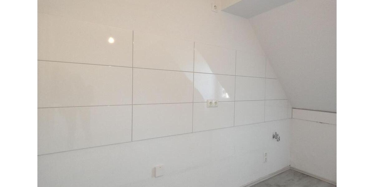 Dachgeschoßwohnung Essen Stadtbezirk III - 2 Zimmer, 40 m&sup2;, 502&euro; | Angebot:25978480