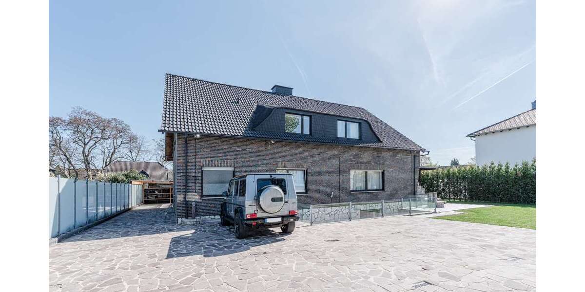 Einfamilienhaus Moers Hochstraß - 7 Zimmer, 280 m&sup2;, 875.000&euro; | Angebot:26163590