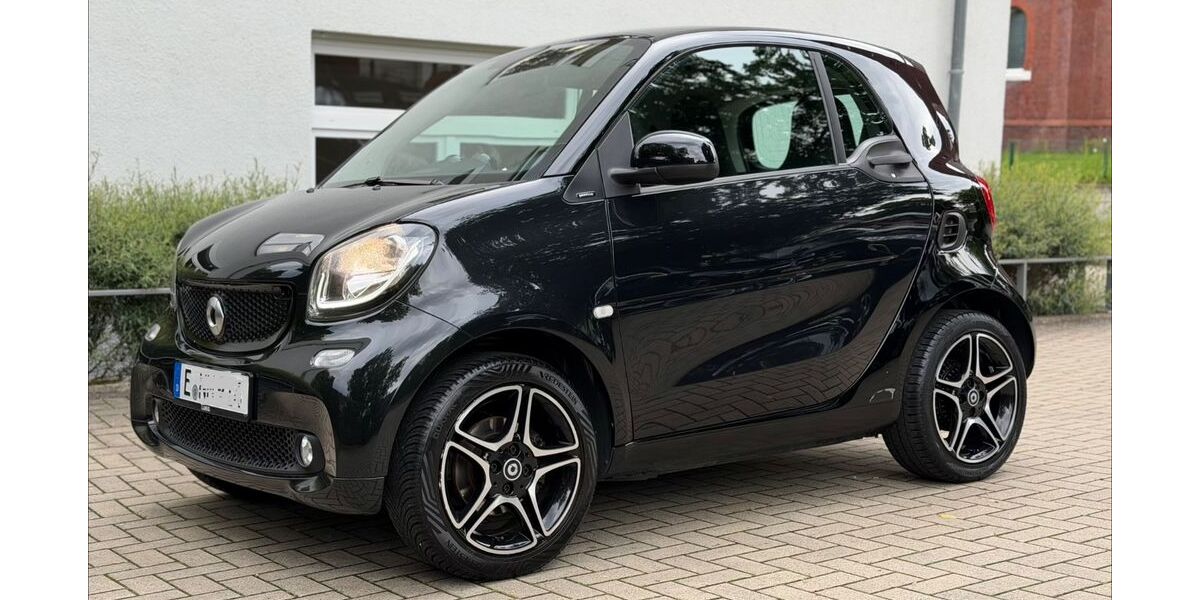 Smart ForTwo 157.555 km 7.299 &euro; Essen 45309