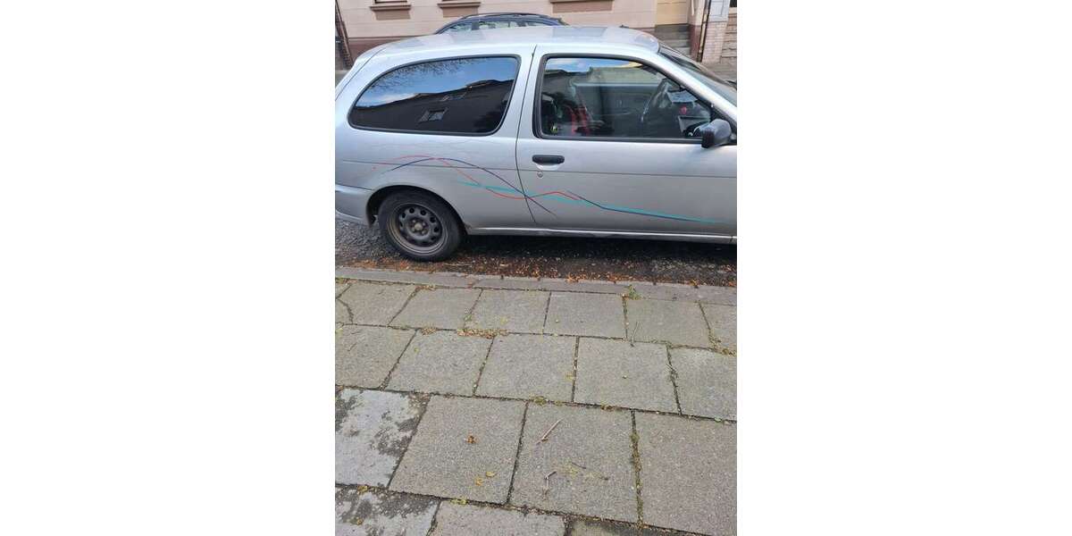 Nissan Almera 135.000 km 800 &euro; dui 47138