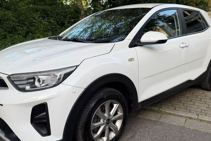 Kia Stonic 157.345 km 8.950 &euro; Essen 45276