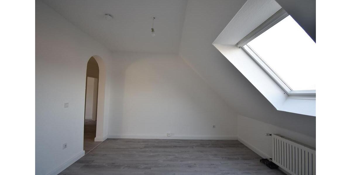 Dachgeschoßwohnung Duisburg Beeck - 2 Zimmer, 55 m&sup2;, 395&euro; | Angebot:17846157