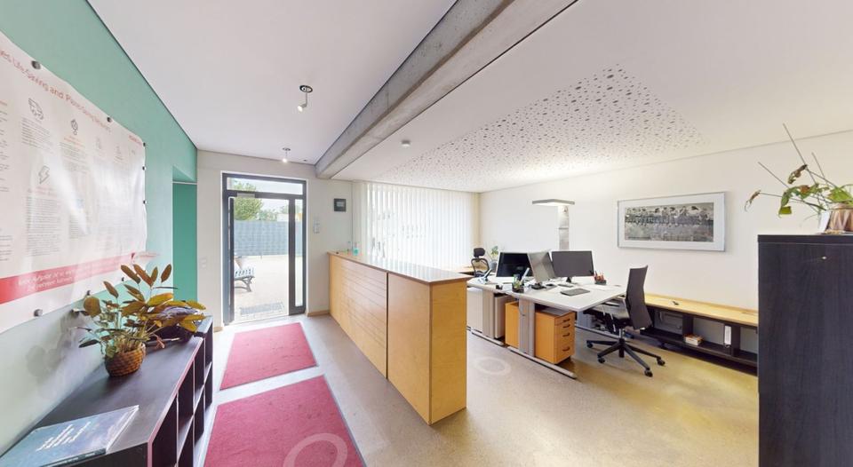 Einfamilienhaus Voerde (Niederrhein) - 14 Zimmer, 468 m&sup2;, 3.000&euro; | Angebot:22566047