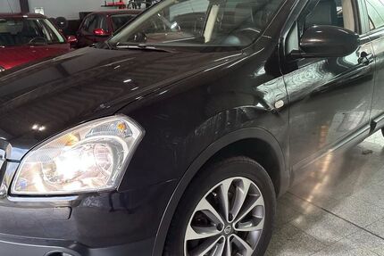 Nissan Qashqai 270.700 km 4.490 &euro; Duisburg 47059