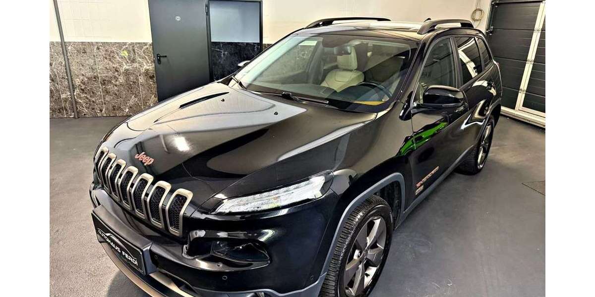 Jeep Cherokee 134.000 km 11.900 &euro; Gelsenkirchen 45886