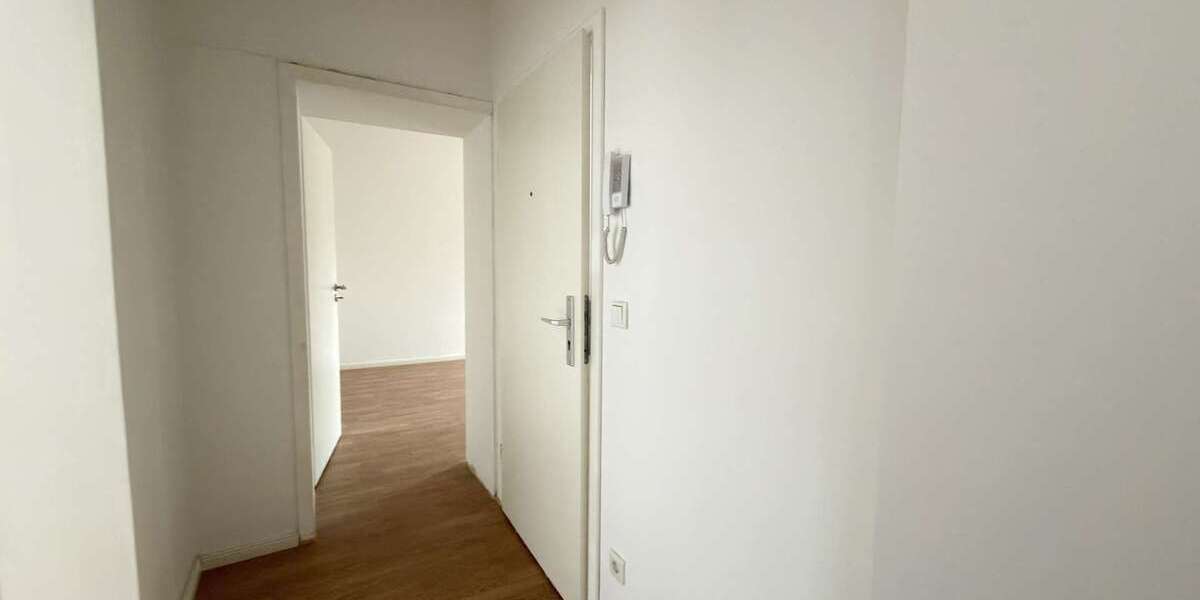 Exklusives Investment: Kernsaniertes Mehrfamilienhaus mit Balkon und Terrasse - Mehrfamilienhaus, Wohnhaus Gelsenkirchen Gelsenkirchen-West | Angebot:25751689