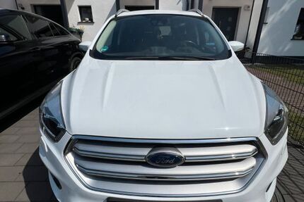 Ford Kuga 157.777 km 12.999 &euro; Dinslaken 46537