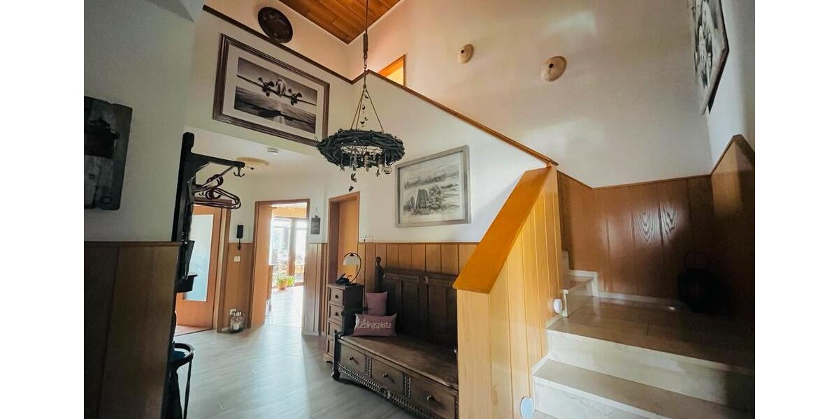 Einfamilienhaus Dinslaken Hiesfeld - 6 Zimmer, 166 m&sup2;, 729.000&euro; | Angebot:26165889