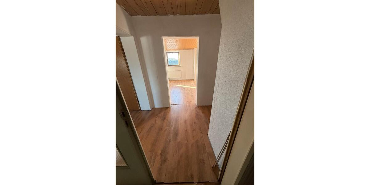 Dachgeschoßwohnung Gelsenkirchen Gelsenkirchen-Nord - 2 Zimmer, 77 m&sup2;, 450&euro; | Angebot:26005024