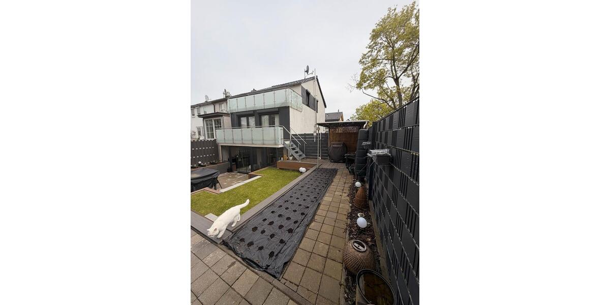 Reihenhaus Essen Stadtbezirk VI - 3 Zimmer, 100 m&sup2;, 380.000&euro; | Angebot:26220328