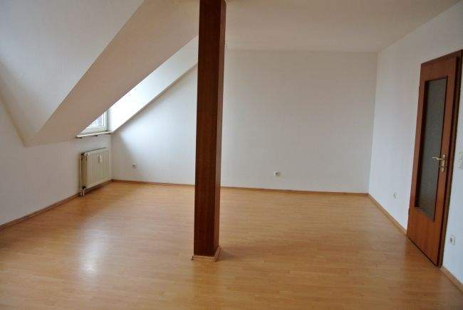 Etagenwohnung Mülheim an der Ruhr Mitte-Ost - 3 Zimmer, 98 m&sup2;, 650&euro; | Angebot:26190093