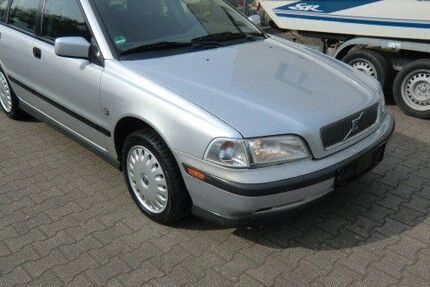Volvo V40 231.109 km 1.499 &euro; Essen 45326