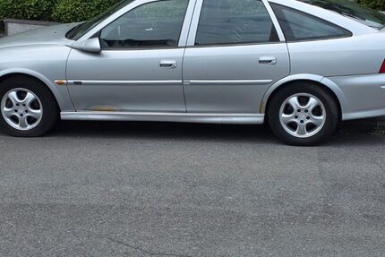Opel Vectra 114.500 km 2.100 &euro; Velbert 42551