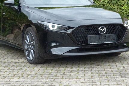 Mazda 3 8.000 km 27.500 &euro; Gelsenkirchen 45899