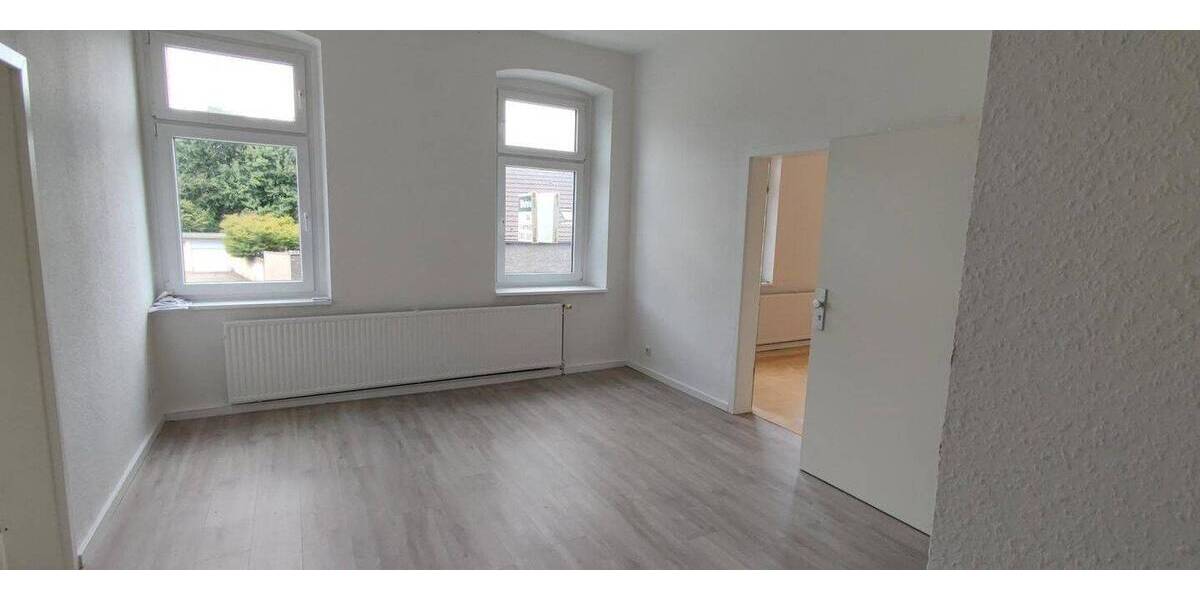 Etagenwohnung Oberhausen Buschhausen - 3 Zimmer, 88 m&sup2;, 1.000&euro; | Angebot:26037047