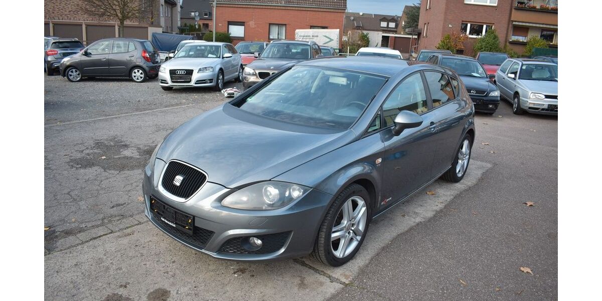 Seat Leon 82.700 km 6.980 &euro; Oberhausen 46145