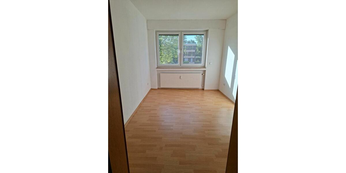 Etagenwohnung Rheinberg - 3.5 Zimmer, 94 m&sup2;, 1.000&euro; | Angebot:26689287