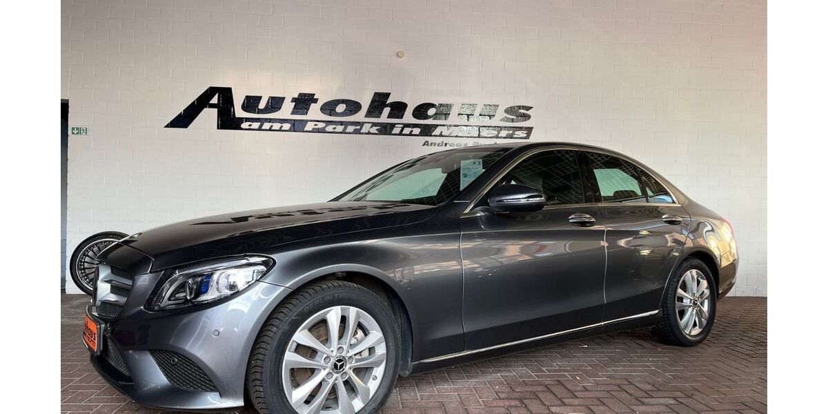 Mercedes-Benz C 200 31.975 km 24.400 &euro; Moers 47441