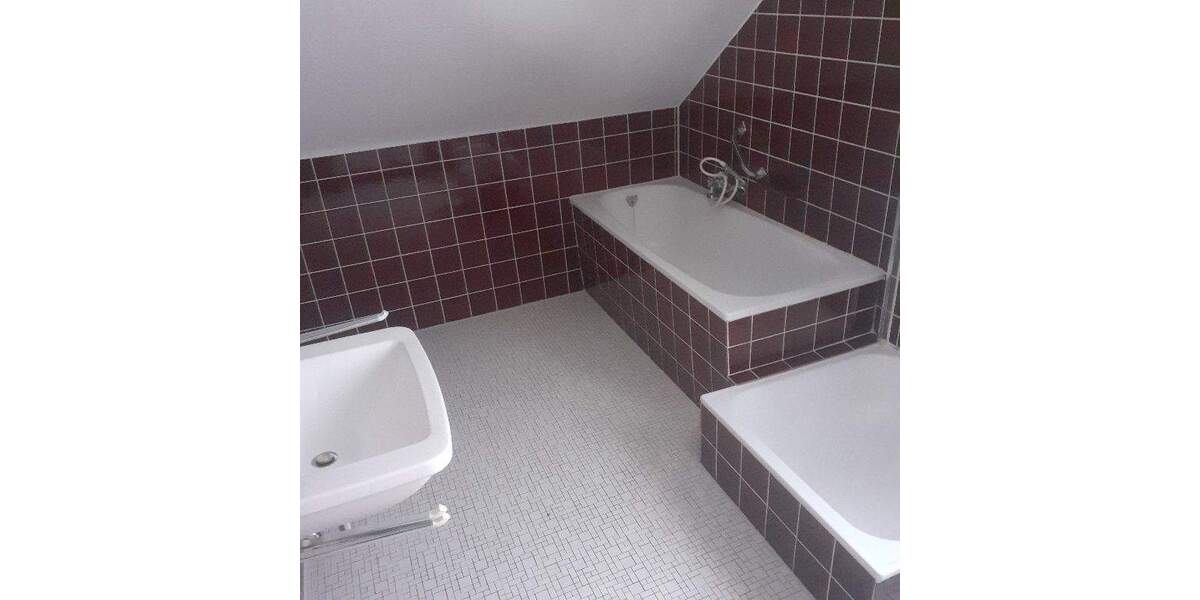 Mehrfamilienhaus, Wohnhaus Essen Burgaltendorf - 5 Zimmer, 156 m&sup2;, 590.000&euro; | Angebot:25683402