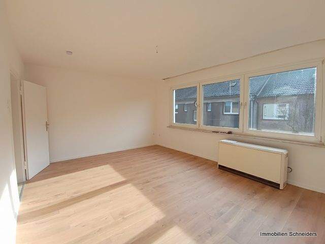 Etagenwohnung Duisburg Untermeiderich - 2 Zimmer, 61 m&sup2;, 500&euro; | Angebot:26106534