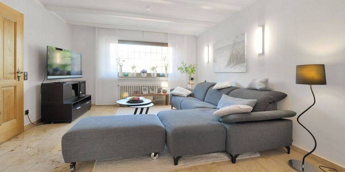 Reihenmittelhaus Moers Kapellen-Mitte - 4 Zimmer, 111 m&sup2;, 320.000&euro; | Angebot:26730873