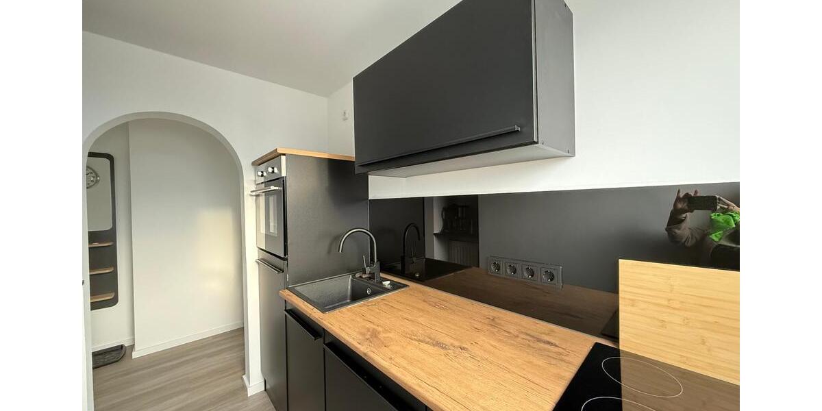 Dachgeschoßwohnung Essen Stadtbezirk III - 2 Zimmer, 53 m&sup2;, 1.480&euro; | Angebot:25247983