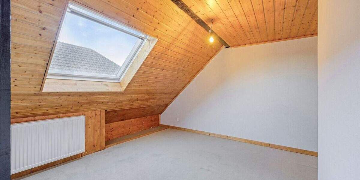 Einfamilienhaus Wesel Ginderich - 7 Zimmer, 179 m&sup2;, 299.000&euro; | Angebot:25688209