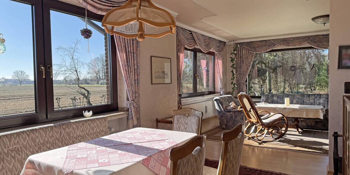 Mehrfamilienhaus, Wohnhaus Wesel Lackhausen - 7 Zimmer, 212 m&sup2;, 530.000&euro; | Angebot:25970382