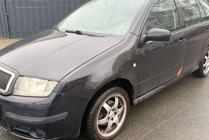 Skoda Fabia 148.000 km 699 &euro; Essen 45356