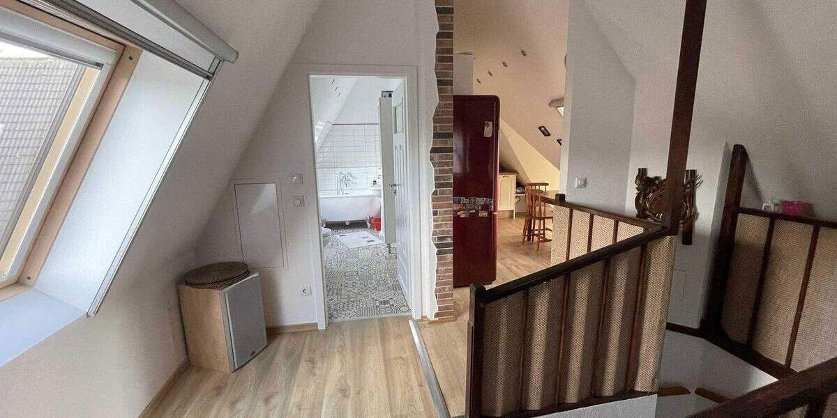Reihenendhaus Rheinberg - 8 Zimmer, 255 m&sup2;, 690.000&euro; | Angebot:25674889
