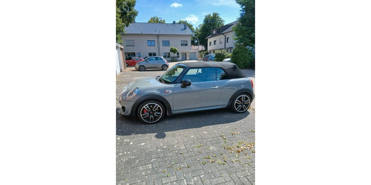 Mini John Cooper Works Cabrio 55.000 km 22.700 &euro; Schermbeck 46514