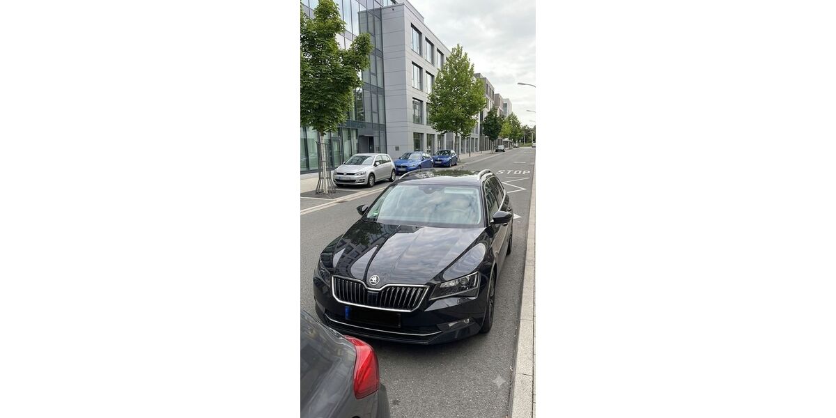 Skoda Superb 180.000 km 12.900 &euro; Oberhausen 46145