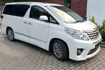 Toyota Alphard 103.000 km 9.490 &euro; Mülheim 45472