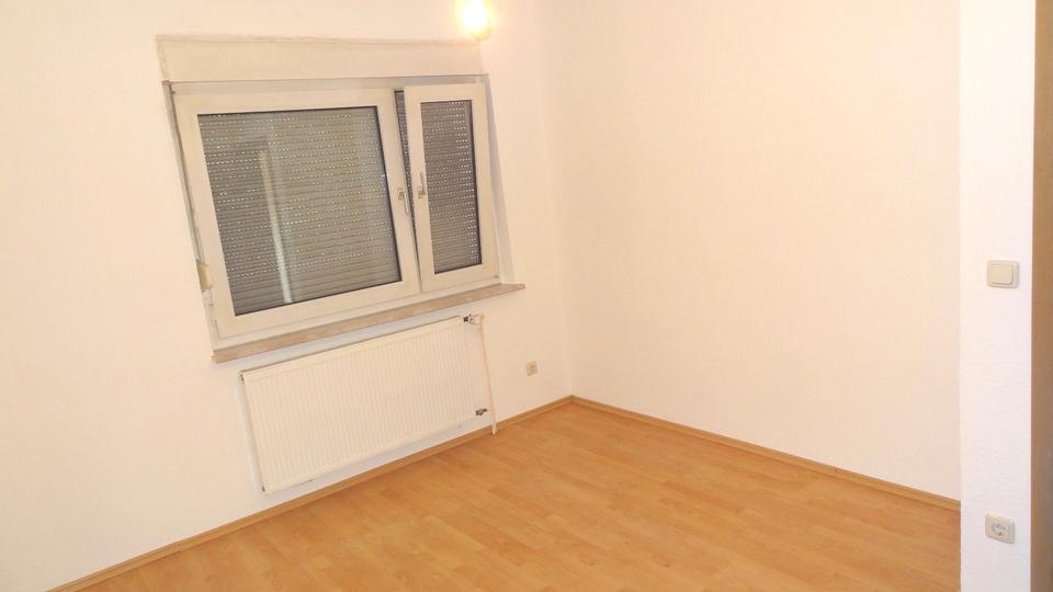 Erdgeschoßwohnung Velbert Langenberg - 3 Zimmer, 57 m&sup2;, 400&euro; | Angebot:25349477