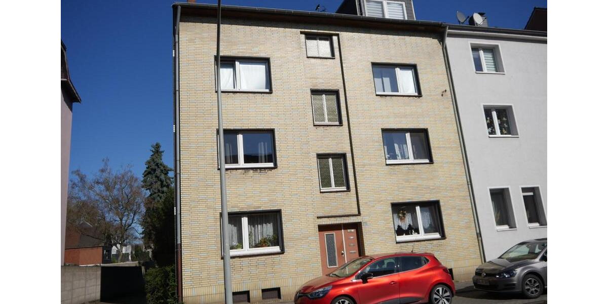 Etagenwohnung Duisburg Mittelmeiderich - 4 Zimmer, 100 m&sup2;, 798&euro; | Angebot:25754033