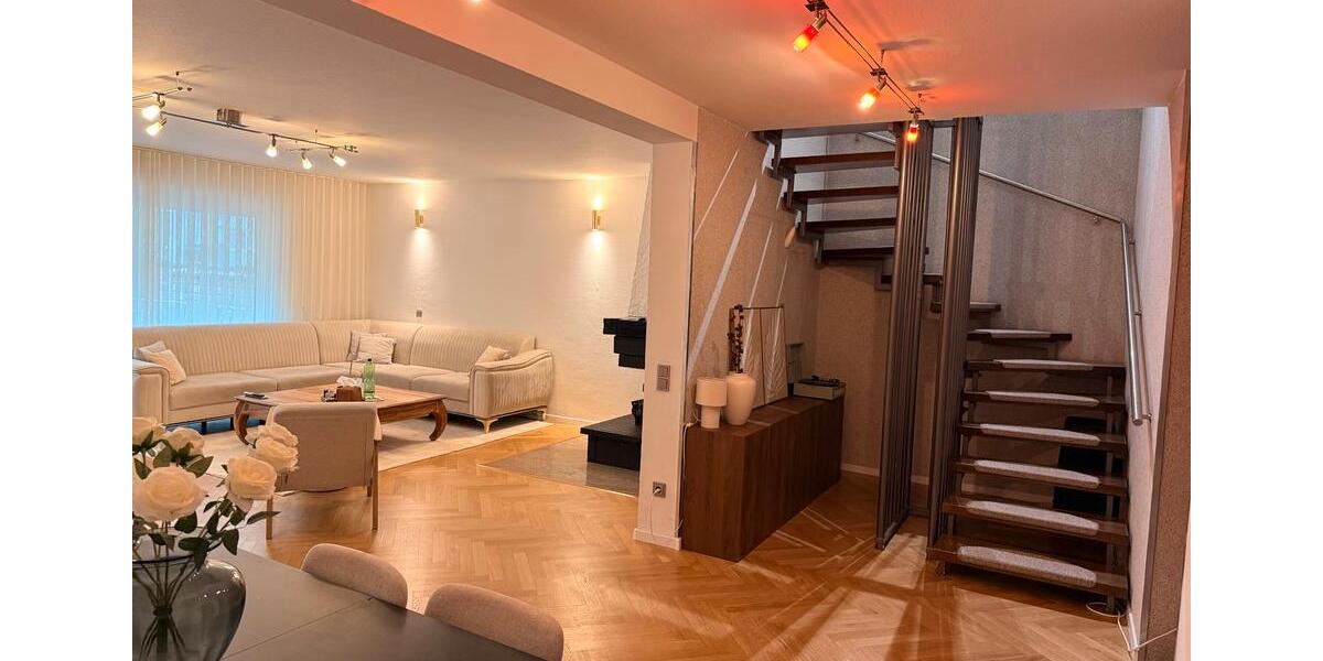 Reihenhaus Duisburg Hamborn - 6 Zimmer, 175 m&sup2;, 469.000&euro; | Angebot:27291671